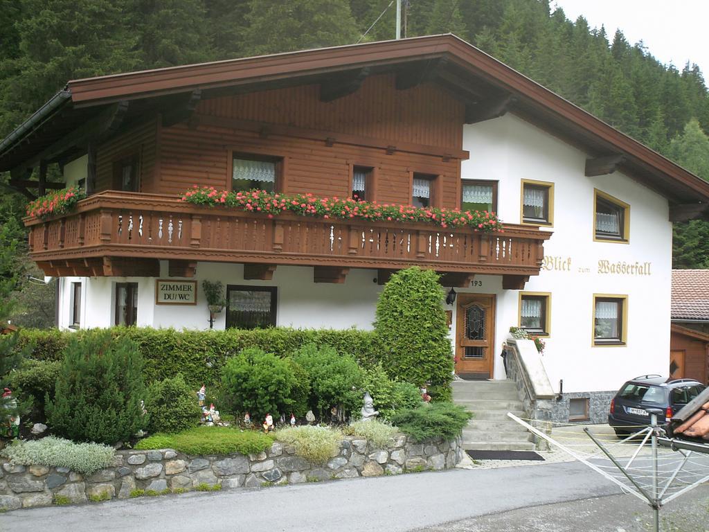 Blick Zum Wasserfall Sankt Leonhard im Pitztal Exterior foto